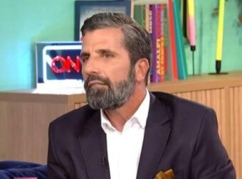 Συγκλονίζει η εξομολόγηση του Θανάση Βισκαδουράκη: «Ο πατέρας μου με άφησε σε ορφανοτροφείο όταν ήμουν 5» – Όσα έγιναν πριν τον θάνατό του