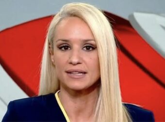 Μαυρισμένη σαν Λατίνα, με κοιλιά… πλάκα και κοιλιακούς φέτες, καλύτερους και από της Τούνη: Σούσουρο στην Μύκονο με την Κατερίνα Παναγοπούλου… έπεσαν σαγόνια