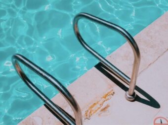 ΕΚΤΑΚΤΗ ΑΝΑΚΟΙΝΩΣΗ ΤΟΥ BEACH BAR ΤΗΣ ΠΑΡΟΥ ΠΟΥ ΠΝΙΓΗΚΕ ΣΤΗΝ ΠΙΣΙΝΑ ΤΟ 4ΧΡΟΝΟ ΑΓΟΡΙ