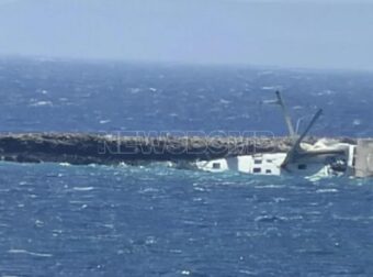 ΣΥΝΑΓΕΡΜΟΣ ΤΩΡΑ: Σκάφος προσάραξε και σχεδόν βυθίστηκε – Δύσκολες ώρες για τους Έλληνες επιβάτες