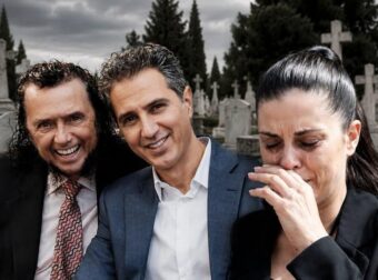 Κόκοτας: “Δεν θα θαφτεί δίπλα από τον πατέρα του!”- Γιατί άλλαξε τελευταία στιγμή γνώμη η σύζυγός του