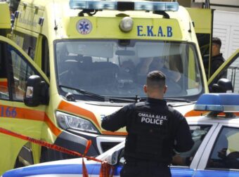 Μεγάλη τραγωδία στη χώρα μας: Νεκρός ξαφνικά 44χρονος πατέρας δύο παιδιών – Βρέθηκε με τον 8χρονο γιο του στην αγκαλιά του