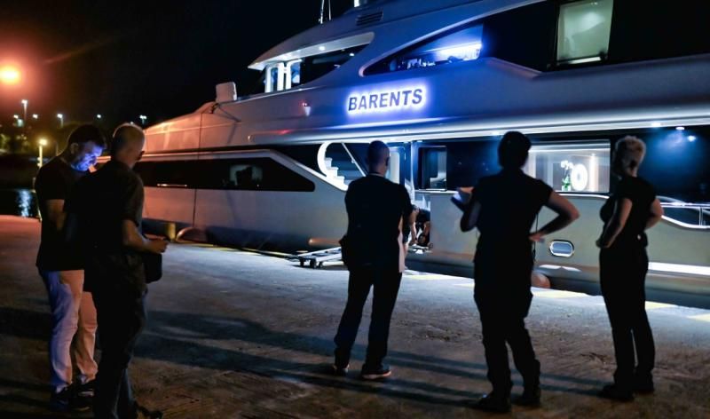 Τραγωδία στα Ίσθμια: Θαλαμηγός 50 μέτρων συγκρούστηκε με λέμβο – Νεκρός ένας ψαράς