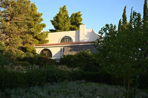 Μαζωνάκης: Κανείς δεν περίμενε αυτή την απόφαση των αδελφών του – Τι κάνουν στη βίλα του στη Βούλα