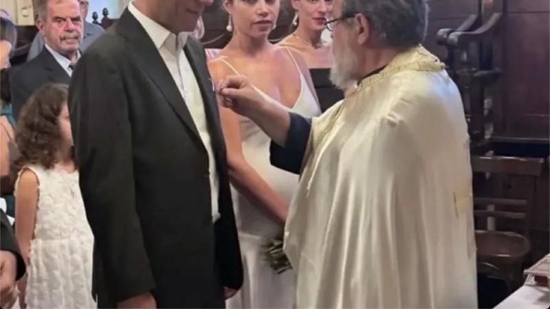 Αγαπημένος Έλληνας ηθοποιός παντρεύτηκε κpυφά και δεν το πήρε κανείς είδηση