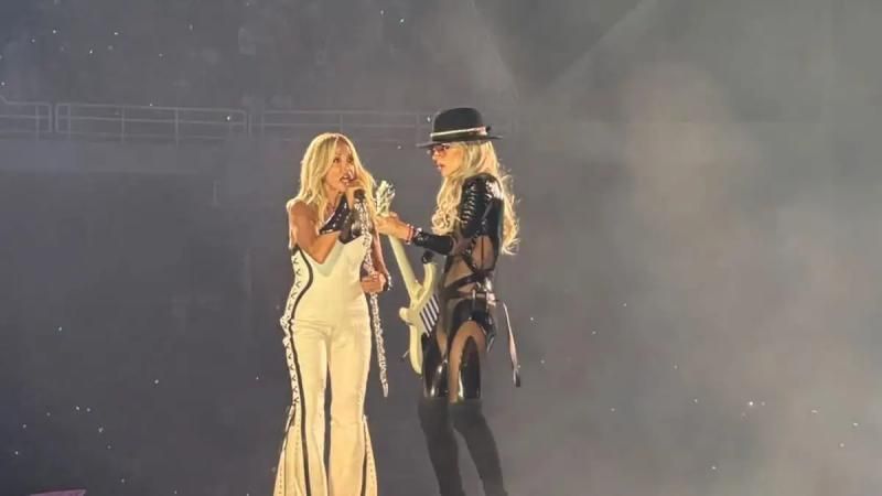 Έμειναν όλοι άφωνοι: Η φόρμα της Άννας Βίσση στο ΟΑΚΑ κοστίζει μια περιουσία – Δείτε την τιμή