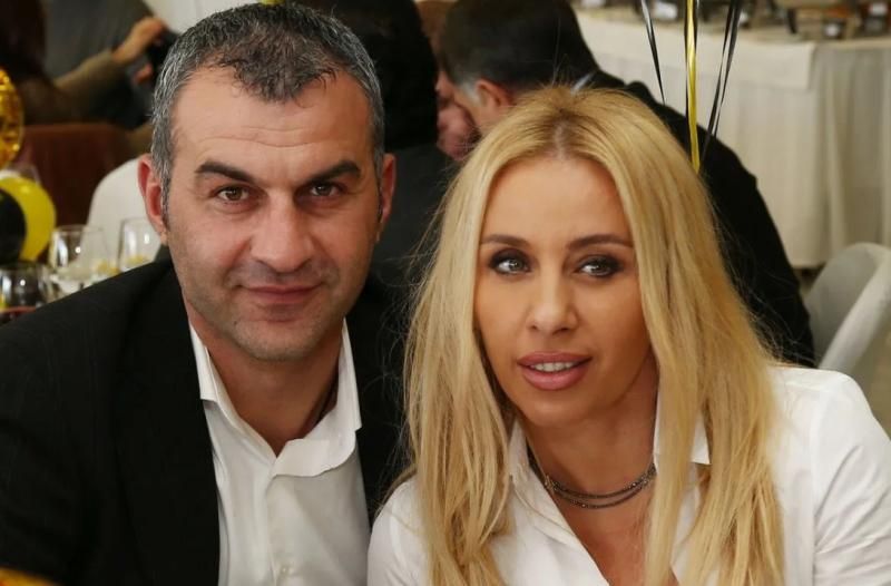 «Ήθελε οπωσδήποτε να πάει…»:Ακούγεται 1η φορά για την Γωγώ Μαστροκώστα – Τρεις μήνες πριν πεθάνει πήρε τον Τραϊανό Δέλλα και πήγαν…