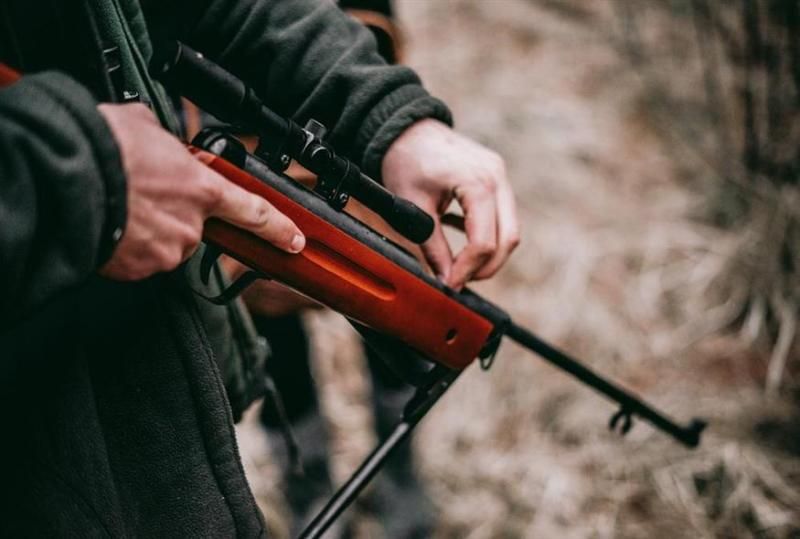 ΣΟΚ Τώρα στη Γερμανία: Κυνηγός σκότωσε τη γυναίκα, την αδελφή και τους 2 γιους του – Βρέθηκαν νεκροί σε διαφορετικά σημεία