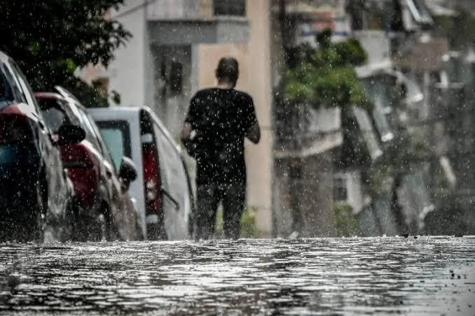 ΣΥΝΑΓΕΡΜΟΣ ΓΙΑ ΡΑΓΔΑΙΑ ΕΠΕΙΔΕΙΝΩΣΗ ΚΑΙΡΟΥ: «ΧΤΥΠΑ» ΕΠΙΚΙΝΔΥΝΗ ΚΑΚΟΚΑΙΡΙΑ ΑΠΟ ΩΡΑ ΣΕ ΩΡΑ – ΟΙ ΠΕΡΙΟΧΕΣ ΠΟΥ ΘΑ «ΠΝΙΓΟΥΝ» ΤΙΣ ΕΠΟΜΕΝΕΣ ΩΡΕΣ