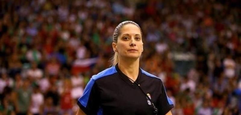 ΣΟΚ στο ελληνικό μπάσκετ: Με κουκούλα στη ΓΑΔΑ η Βάσω Τσαρούχα – Τι συνέβη μόλις έφτασε μετά τη σύλληψή της