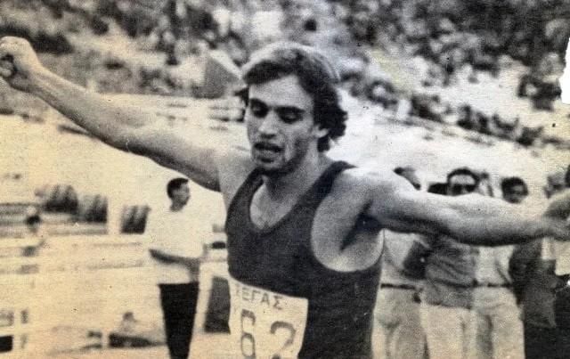 Το τραγικό τέλος του γοητευτικού Έλληνα υπεραθλητή: Η σχέση του με την Μπαλατσινού και ο ξαφνικός θάνατος στα 52