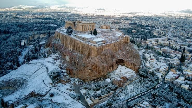 Ετοιμαστείτε: Ξεκινά με χιόνια ο Νοέμβρης, η Ελλάδα γίνεται… Ελβετία – Ποιες πόλεις θα… ντυθούν στα λευκά με το που μπει ο νέος μήνας