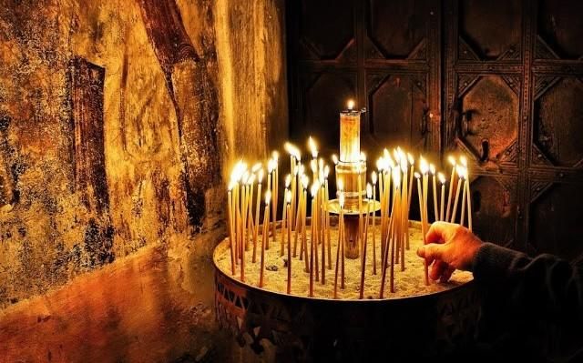 Εορτολόγιο 30 Οκτωβρίου: Πολύ μεγάλη γιορτή της Ορθοδοξίας σήμερα – Γιορτάζουν πάρα πολλά ονόματα – Που λέμε «Χρόνια Πολλά»